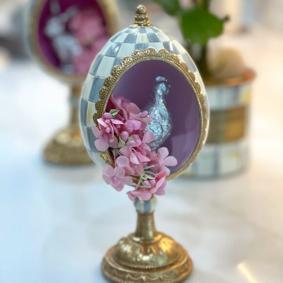 Figurine MacKenzie-Childs Touch Of Pink – Œuf Papillon Sterling Check – Grand Format